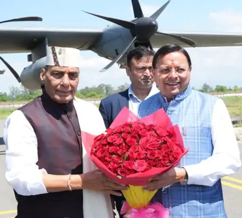 रक्षा मंत्री राजनाथ सिंह हल्द्वानी पहुंचे,जोरदार स्वागत