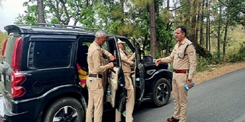 11 alm 2 काली फिल्म का टशन पड़ा भारी, दन्या पुलिस ने सिखाया सबक