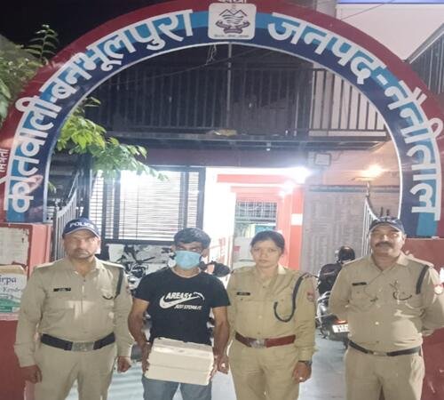 pOLICE 1 Haldwani : पुलिस ने दबोचा नशे का सौदागर, 14 वाहन सीज, 03 DL निरस्त