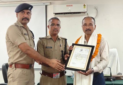 नैनीताल पुलिस विभाग से तीन कर्मियों की भावभीनी विदाई