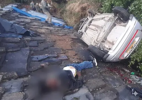 रानीखेत ब्रेकिंग : मकान की छत पर गिरी बारात में आई कार; चालक की मौत
