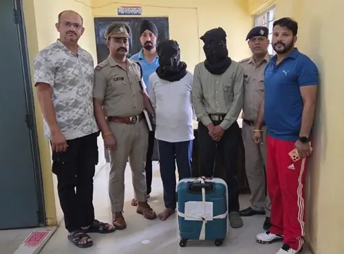 बुटीक की आड़ में नशे का कारोबार, 10 लाख की चरस समेत दो गिरफ्तार