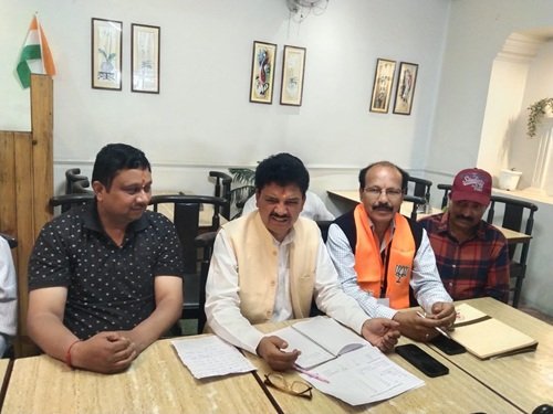 press raghunath डॉ० प्रमोद नैनवाल ने गिनाए रानीखेत के विकास कार्य: अस्पताल
