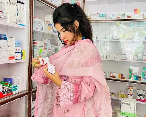 औषधी प्रतिष्ठानों का सघन निरीक्षण किया