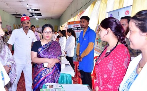 04 bgs 1 बागेश्वर में 'सेवा, सुशासन एवं विकास' पखवाड़े का शुभारंभ