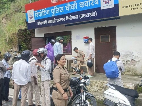 07 syl 1 क्वारब में पुलिस का सघन चेकिंग अभियान, यातायात नियम तोड़ने वालों पर सख्त कार्रवाई