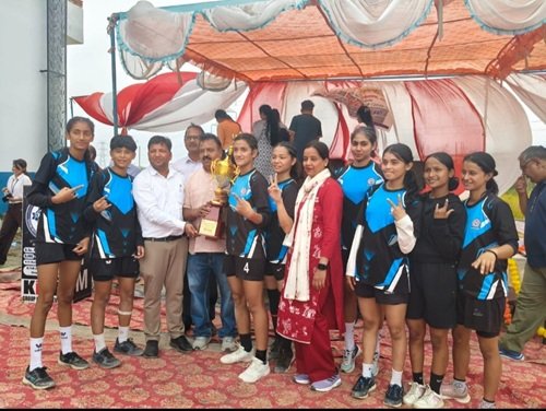 07 pit 1 लगातार तीसरी बार विश्वविद्यालय चैंपियन बना नारायण नगर महाविद्यालय