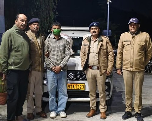 22almp4 साढ़े नौ लाख कीमत का गांजा बरामद, एक गिरफ्तार